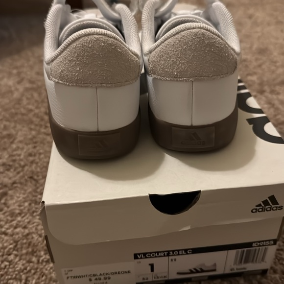 KIDS' ADIDAS LITTLE KID & BIG KID VL COURT 3.0 SNEAKERS Black White size 1 - Picture 5 of 6